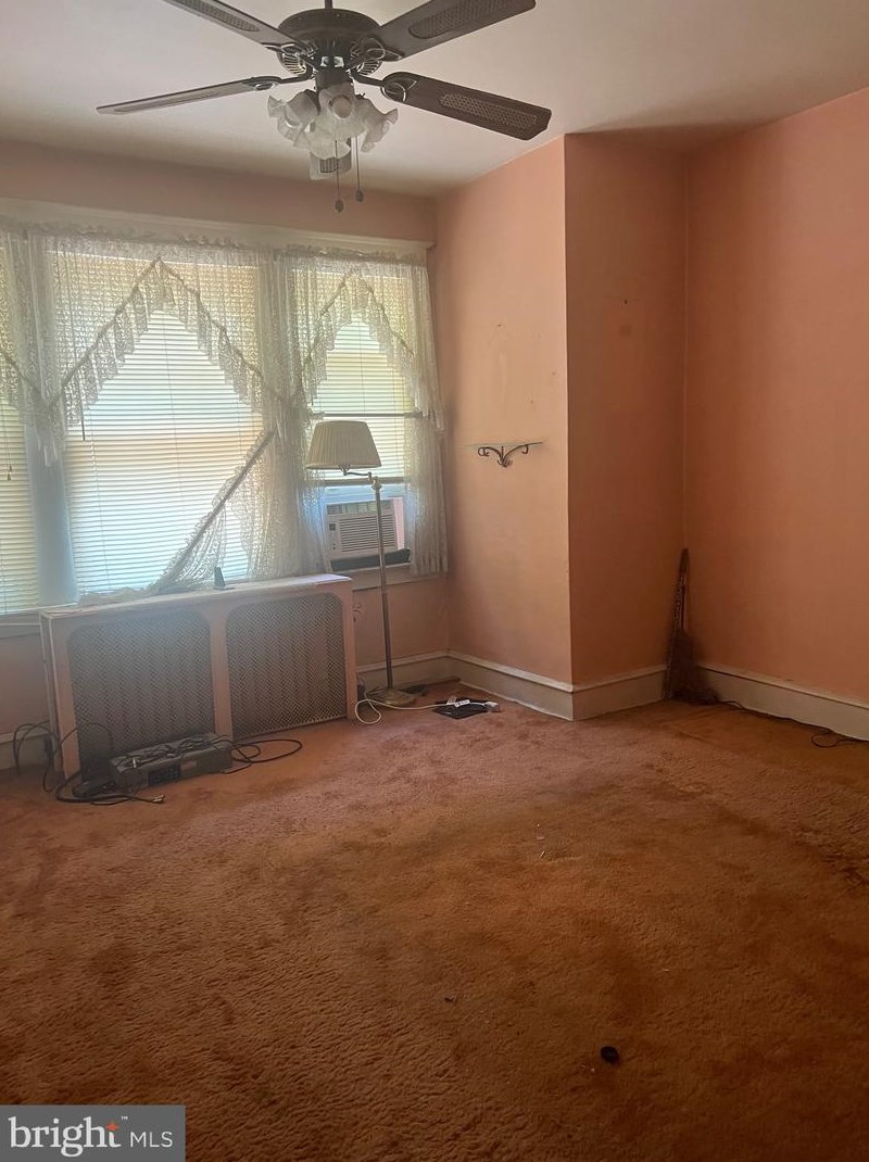 1150 Sanger St, Philadelphia PA  19124-1131 exterior