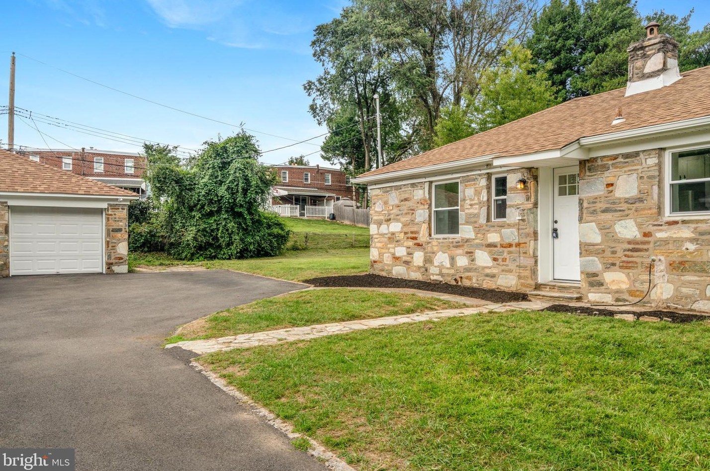 8606 Verree Rd, Philadelphia, PA 19115-4118