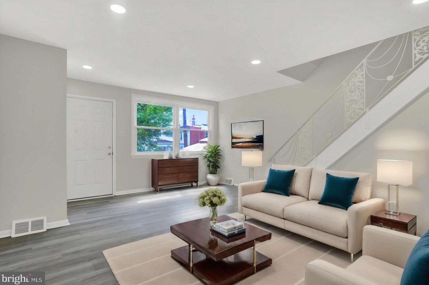 6012 Tulip St, Philadelphia, PA 19135