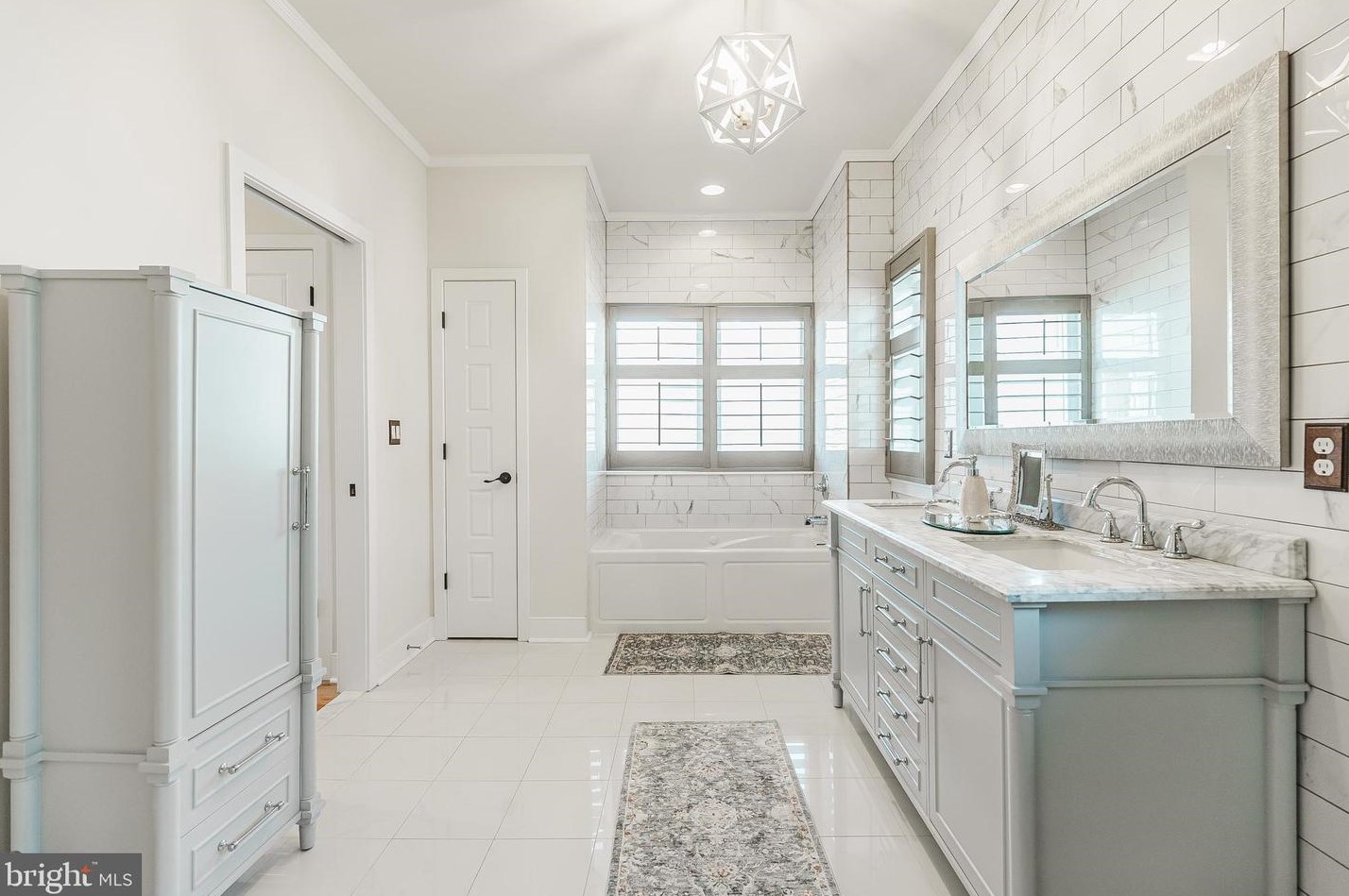 1935 Reed St, Philadelphia PA exterior