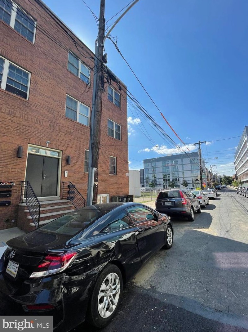 1319 N Franklin St #3a, Philadelphia, PA 19122