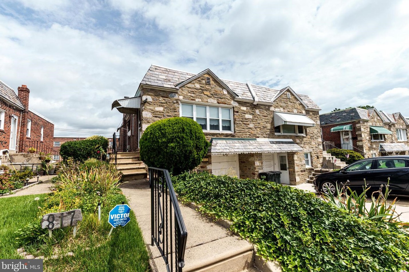 817 Stanwood St, Philadelphia, PA 19111-2320