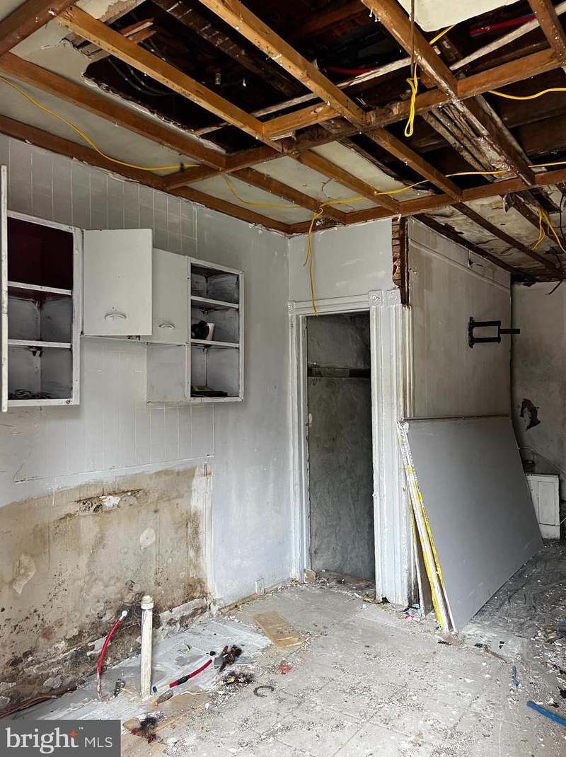 5027 Ogden St, Philadelphia PA 19104-1508 exterior