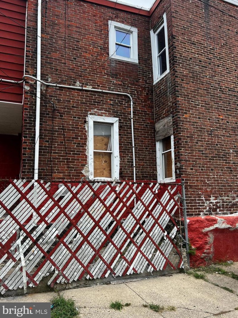 5027 Ogden St, Philadelphia PA 19104-1508 exterior