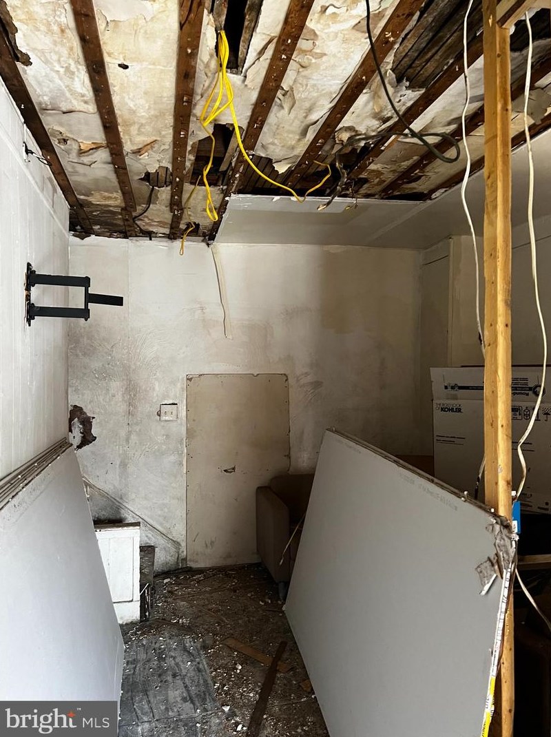 5027 Ogden St, Philadelphia PA 19104-1508 exterior