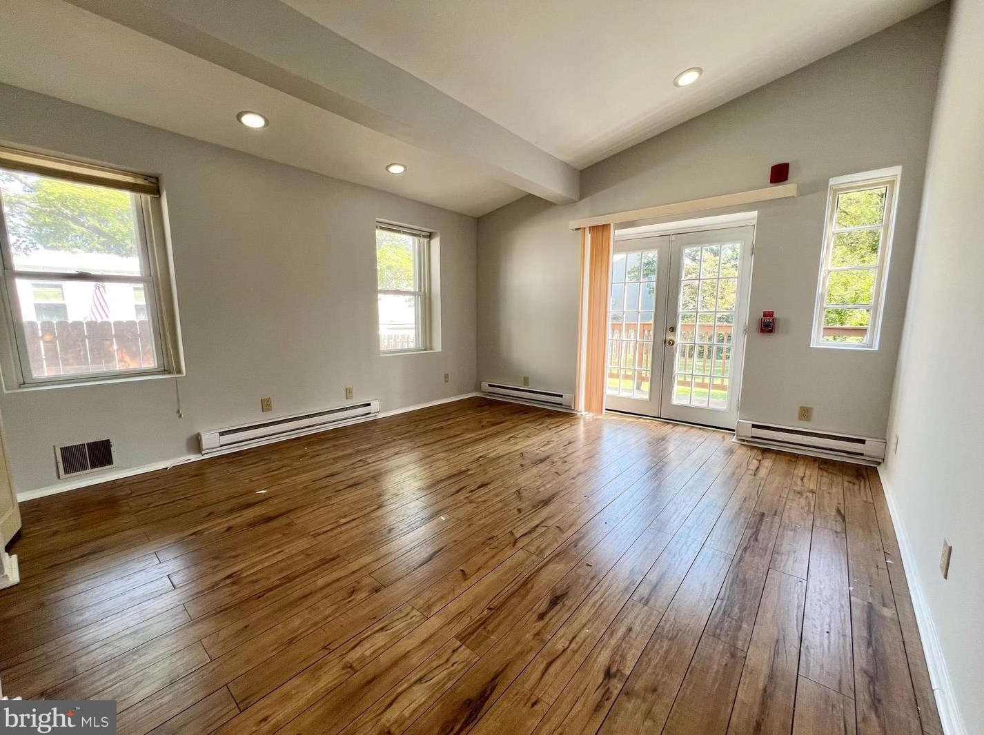 8133 Ridge Ave #a, Philadelphia, PA 19128