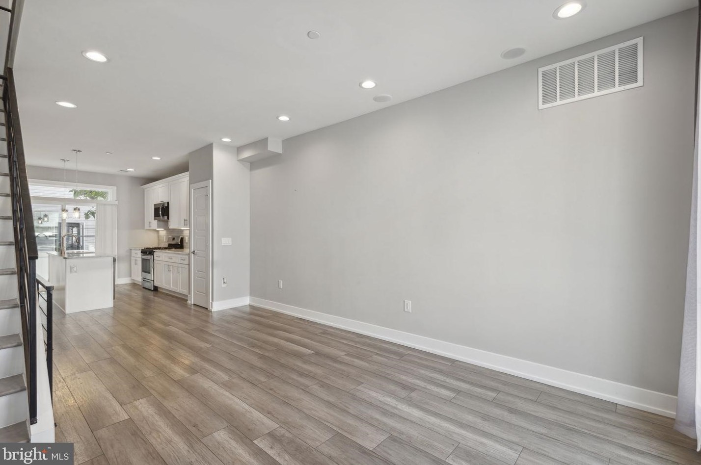 716 Cantrell St, Philadelphia, PA 19148-3246