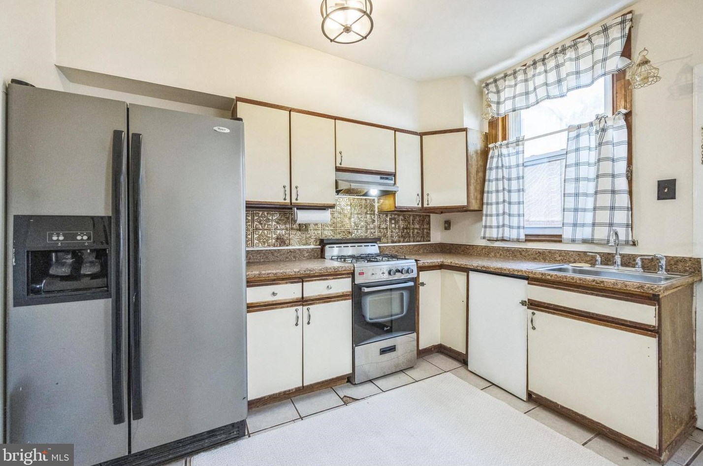 4412 Van Kirk St, Philadelphia PA 19135-4035 exterior