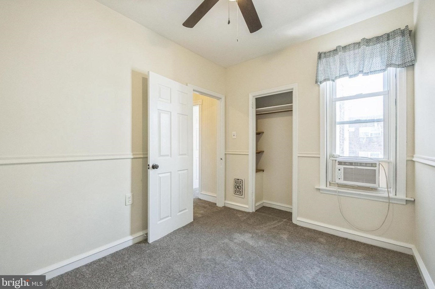 4412 Van Kirk St, Philadelphia PA 19135-4035 exterior