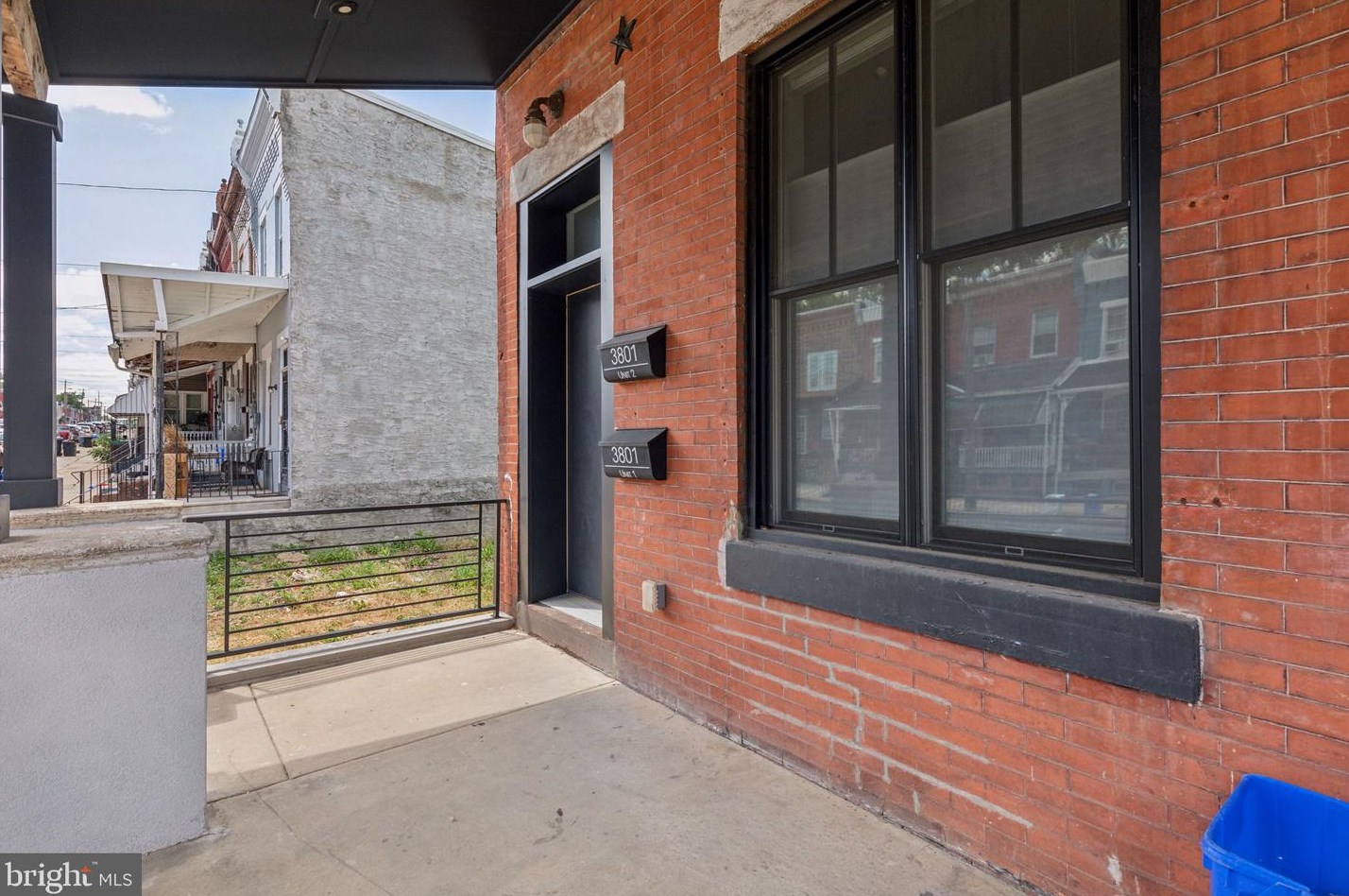 3801 Poplar St, Philadelphia PA 19123-1342 exterior