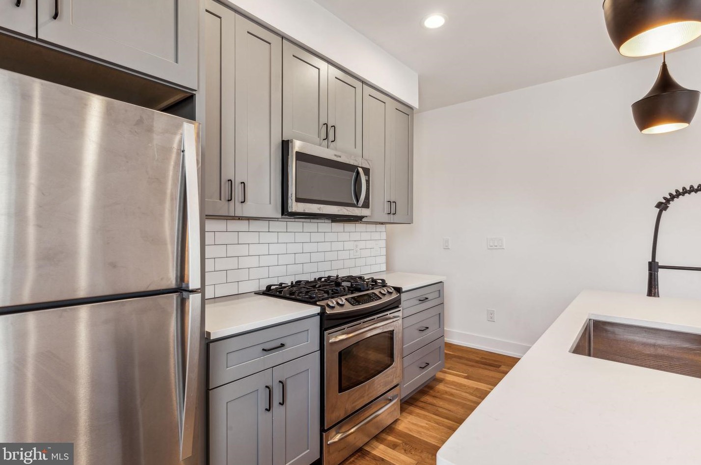 3801 Poplar St, Philadelphia PA 19123-1342 exterior