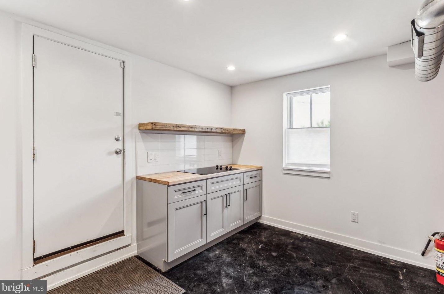 3801 Poplar St, Philadelphia PA 19123-1342 exterior