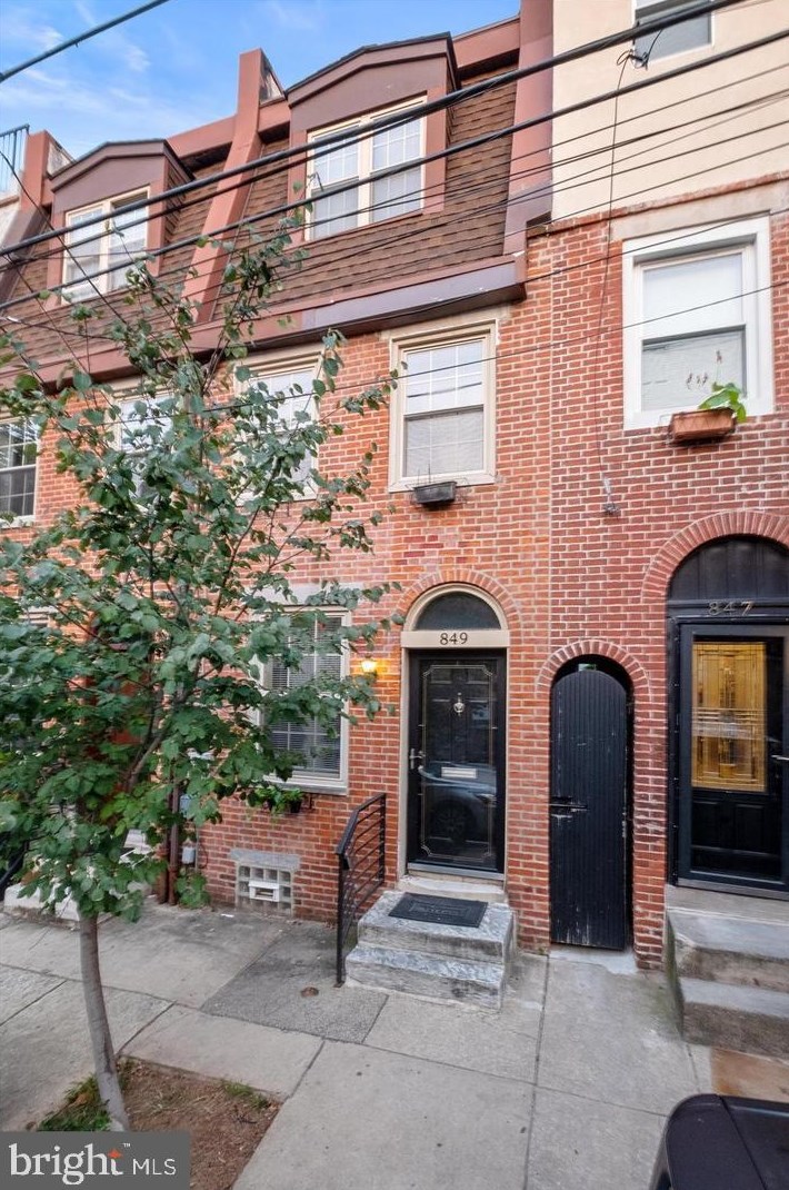 849 N Lawrence St, Philadelphia, PA 19123