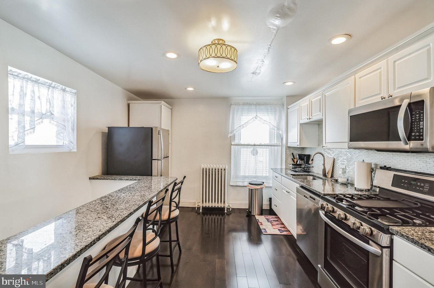6774 Ridge Ave, Philadelphia, PA 19128-2430