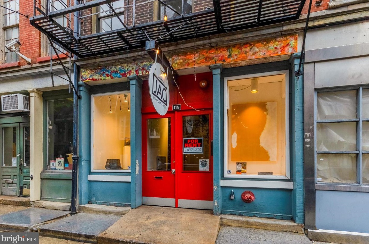 119 N 3rd St #2nd Fl, Philadelphia, PA 19106