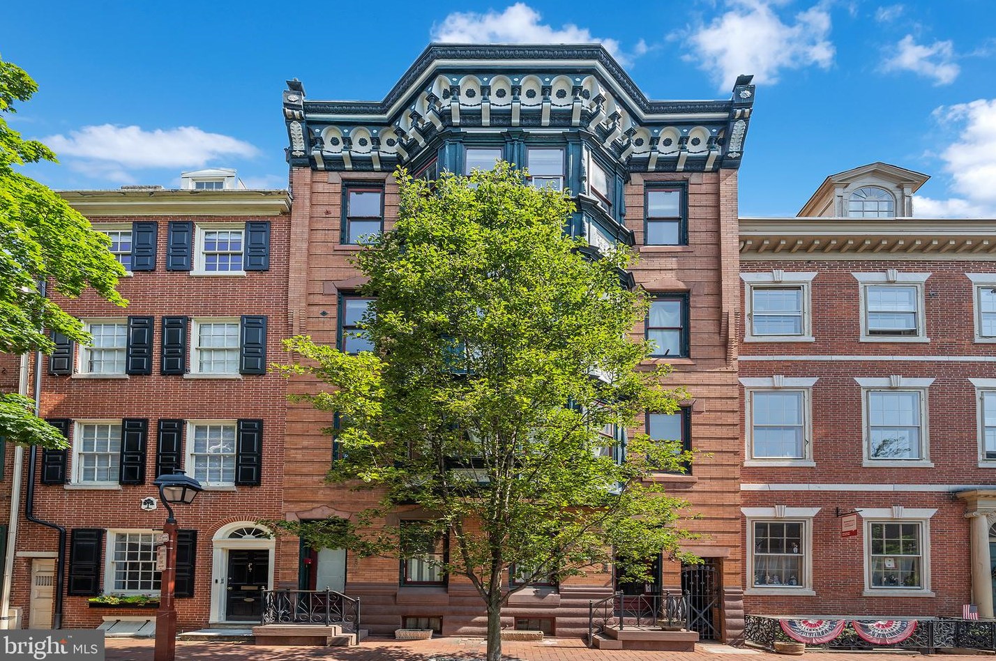 231 Pine St #1, Philadelphia, PA 19106