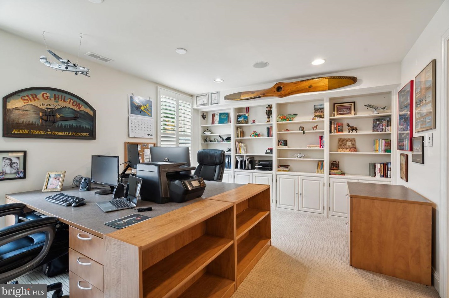 2040 Wallace St, Philadelphia PA 19104-1425 exterior