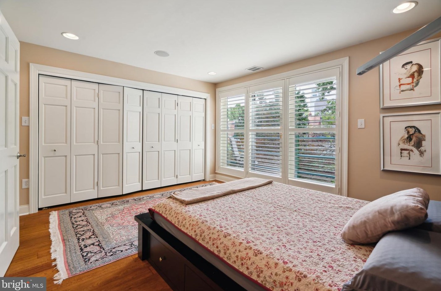 2040 Wallace St, Philadelphia PA 19104-1425 exterior