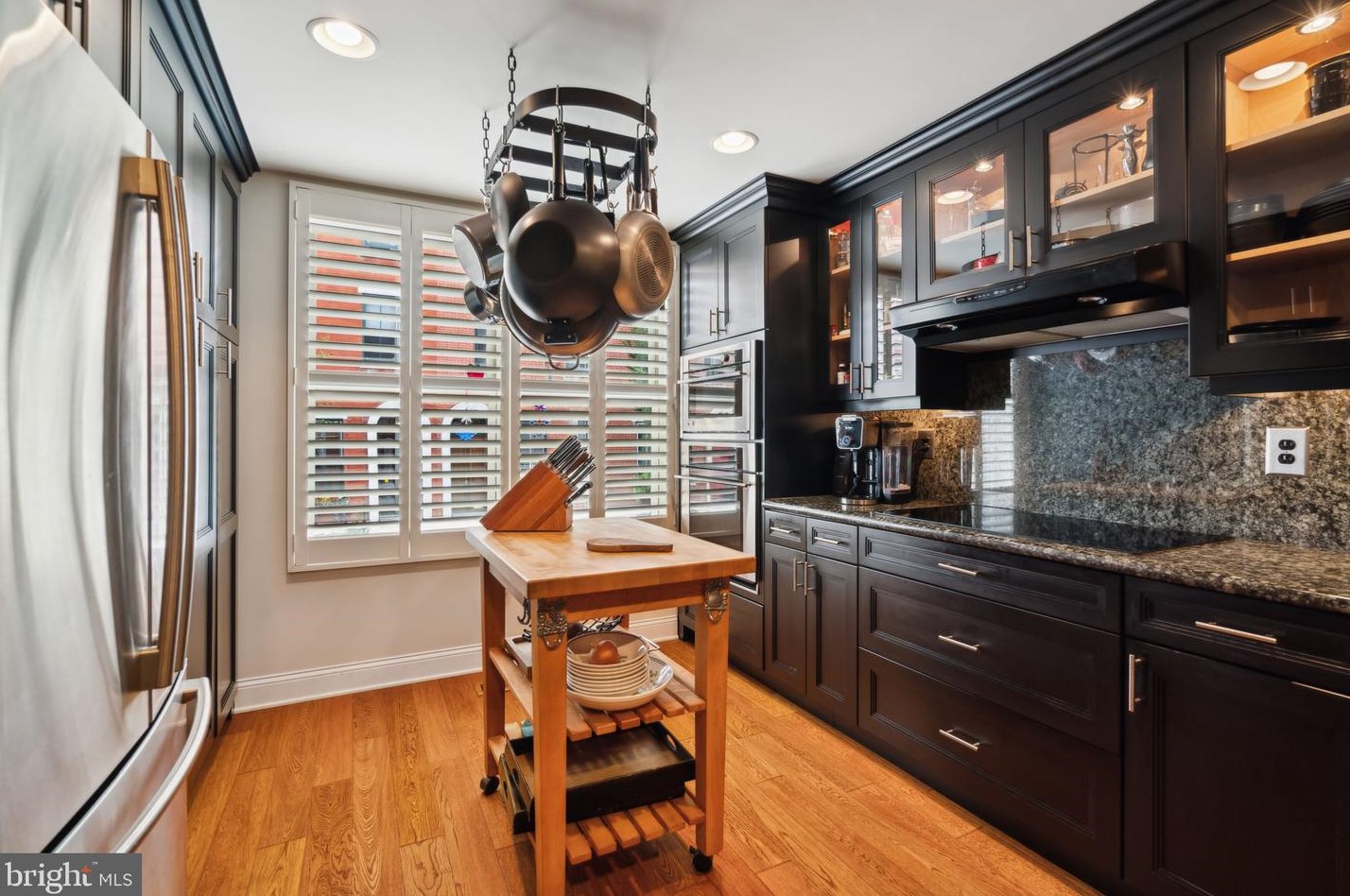 2040 Wallace St, Philadelphia PA 19104-1425 exterior