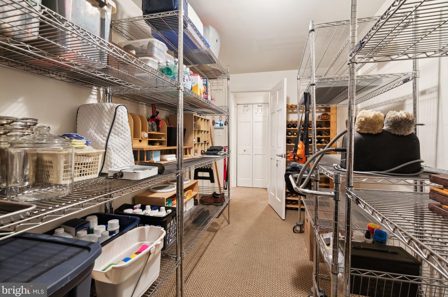 2040 Wallace St, Philadelphia PA 19104-1425 exterior