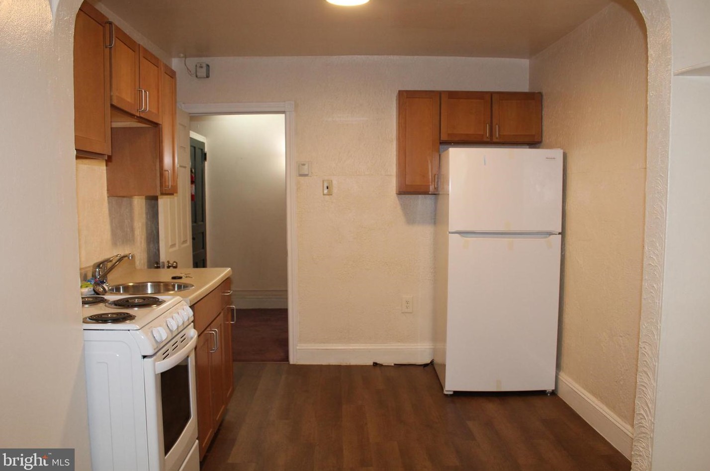 5154 Ridge Ave #apt 1, Philadelphia, PA 19128
