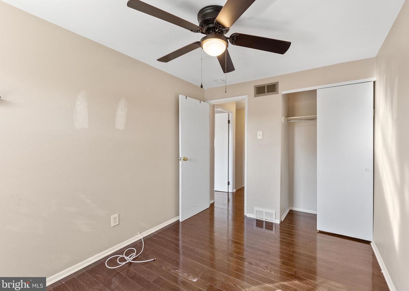 12437 Sweet Briar Rd, Philadelphia PA 19154-1317 exterior