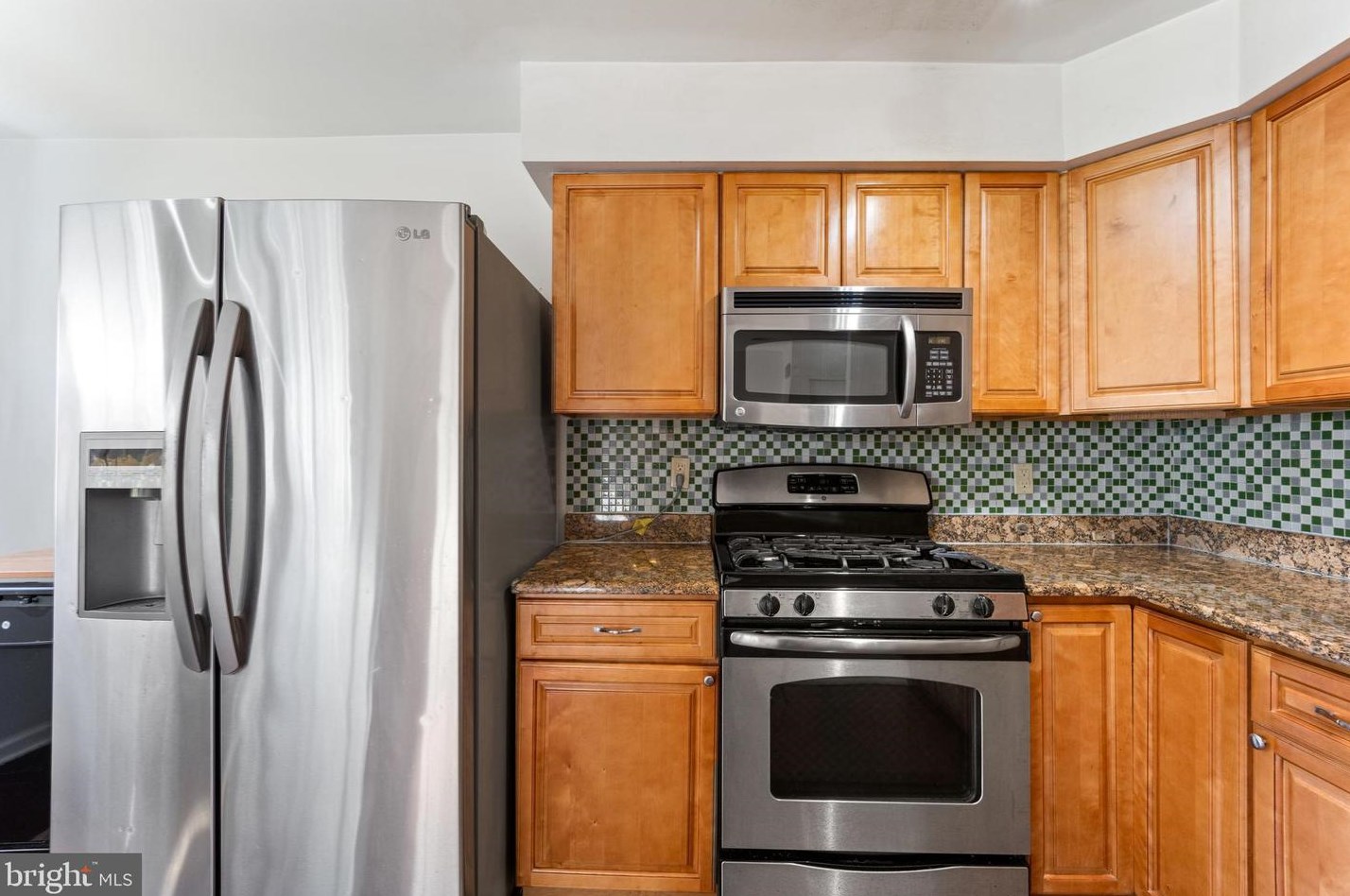 12437 Sweet Briar Rd, Philadelphia PA 19154-1317 exterior