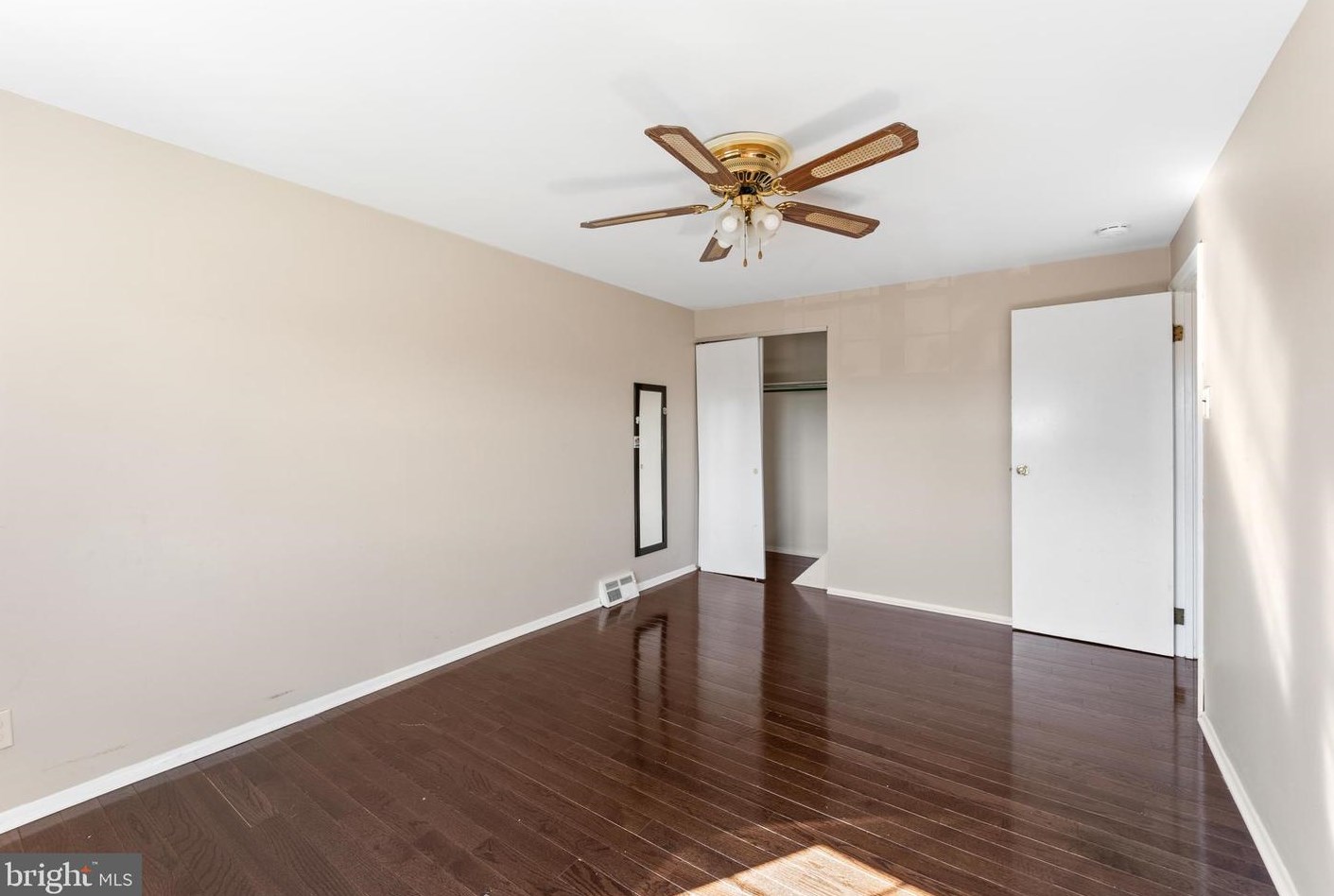 12437 Sweet Briar Rd, Philadelphia PA 19154-1317 exterior