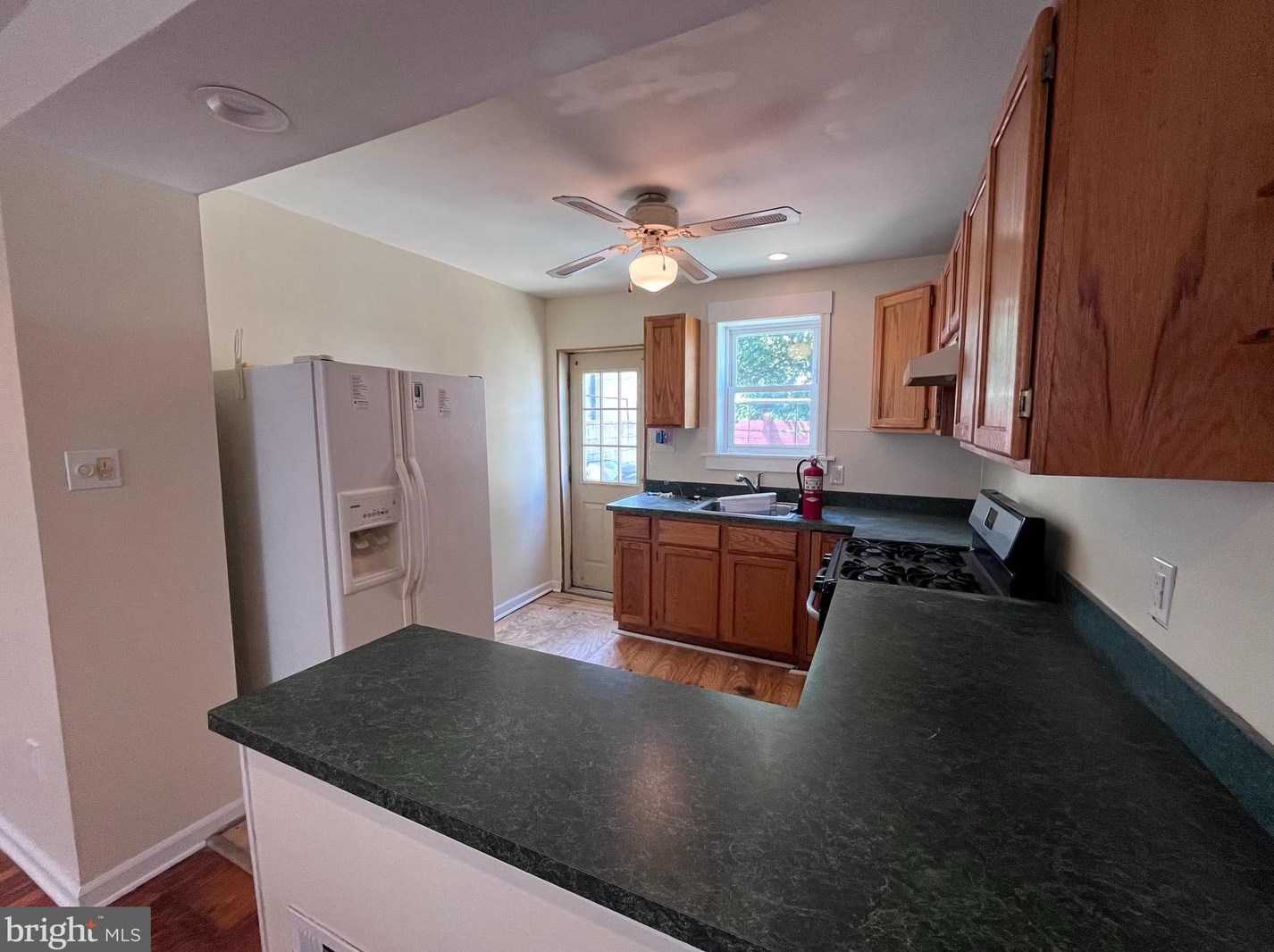 147 Tree St, Philadelphia PA  19148-3338 exterior