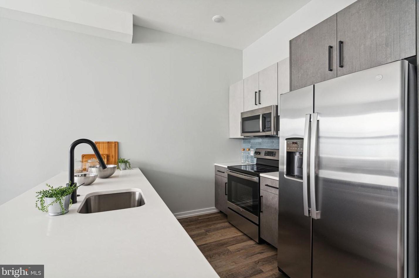 2233 N 7th St #unit 223, Philadelphia, PA 19133