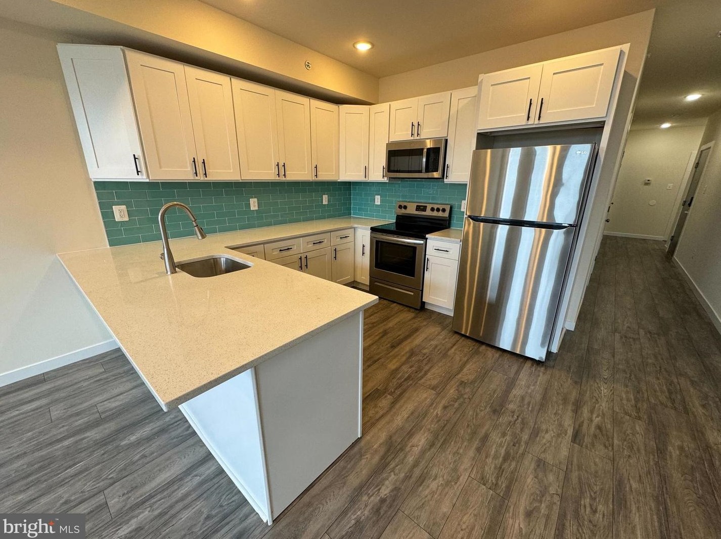5745 Market St #4, Philadelphia, PA 19139