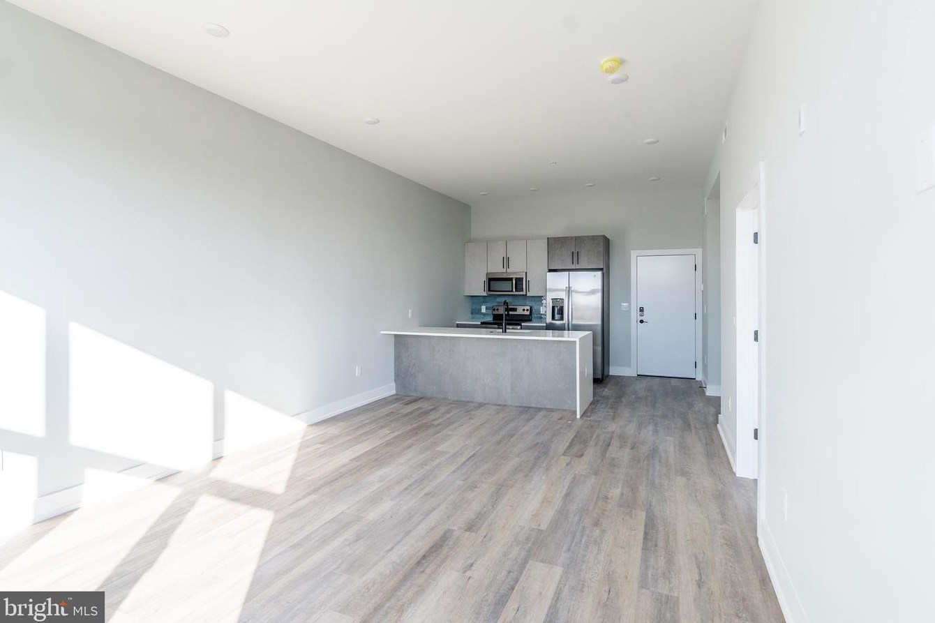 2233 N 7th St #unit 421, Philadelphia, PA 19133