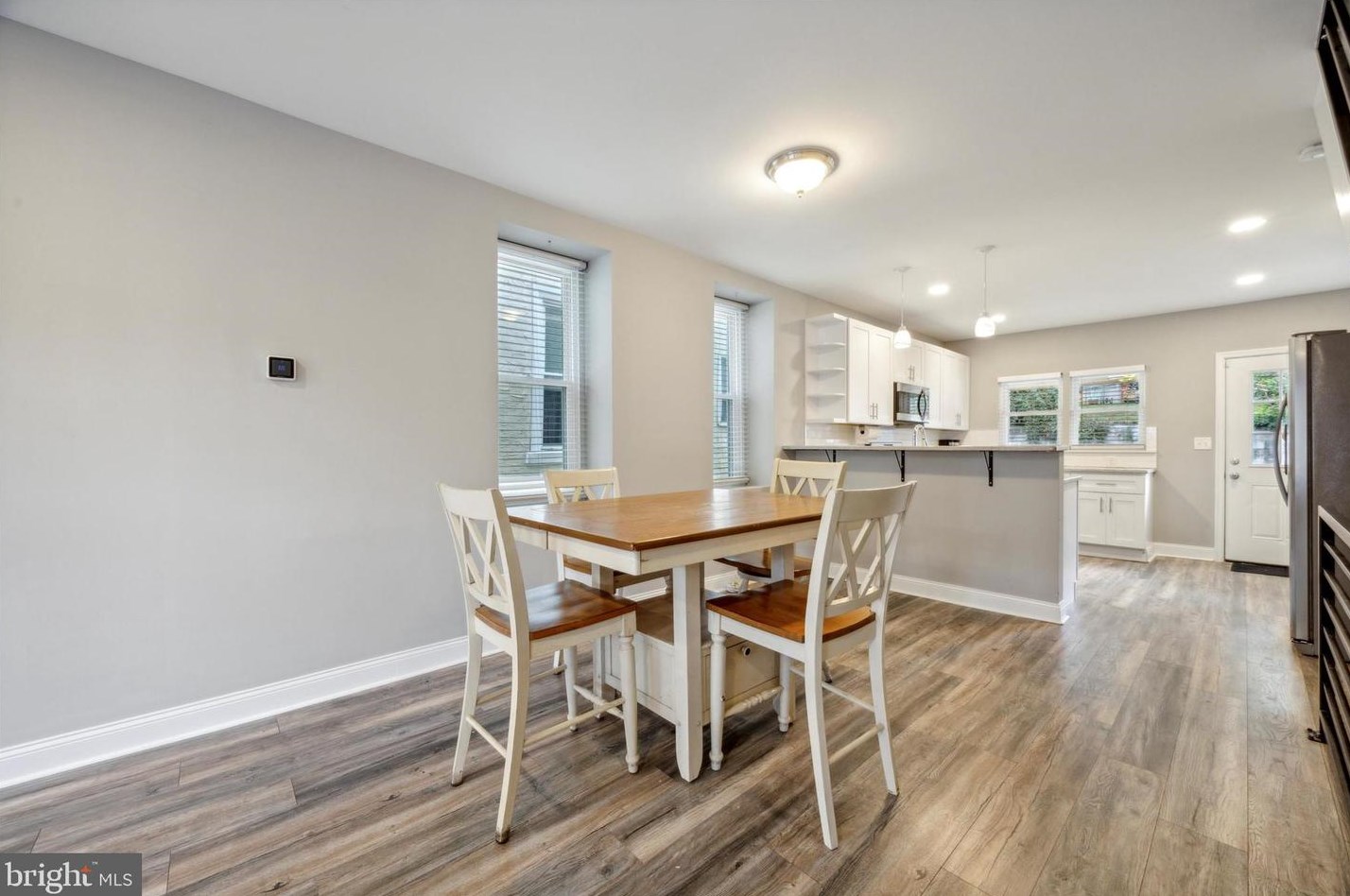 421 Shurs Ln, Philadelphia PA 19128-3502 exterior