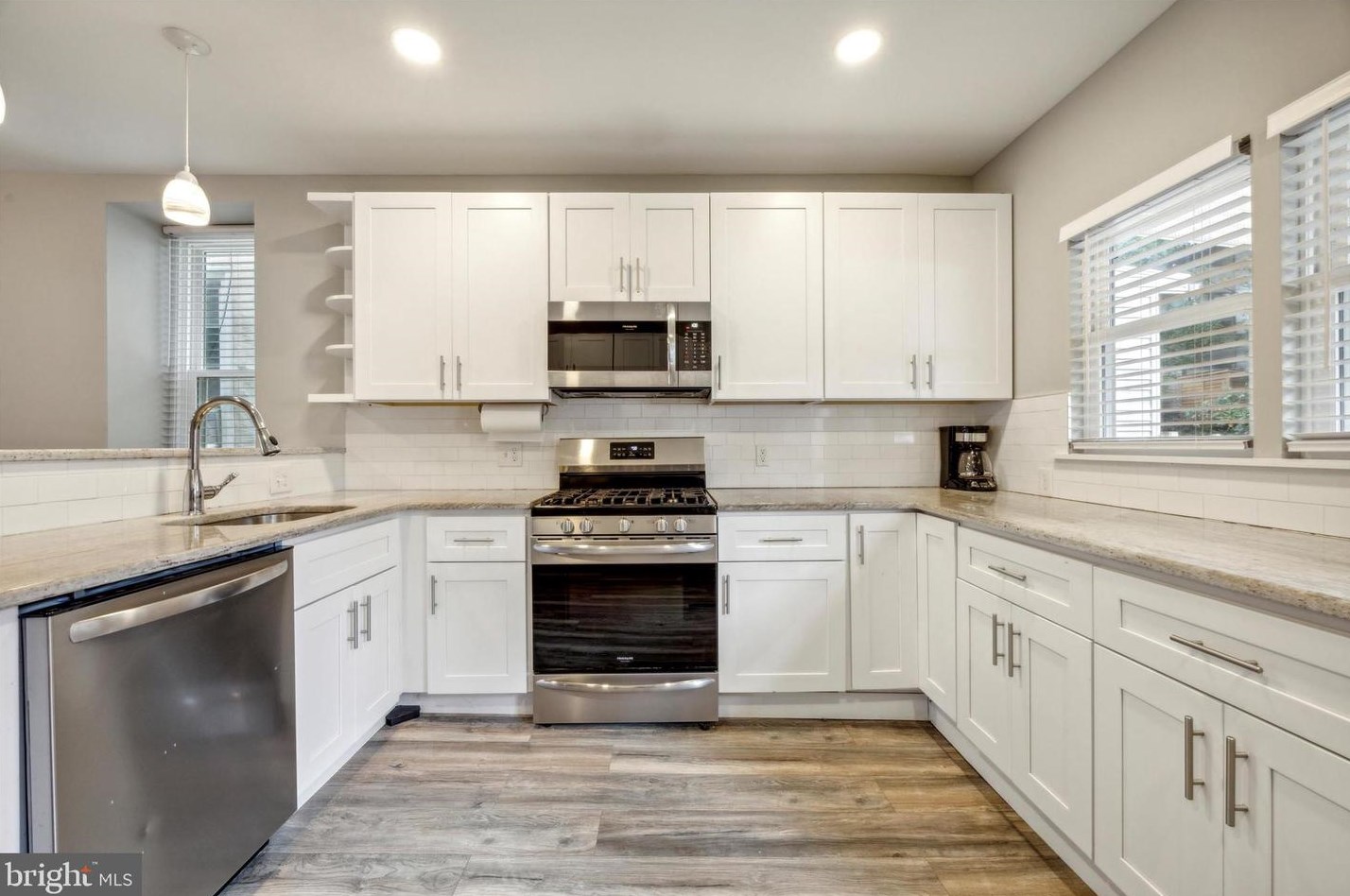 421 Shurs Ln, Philadelphia PA 19128-3502 exterior