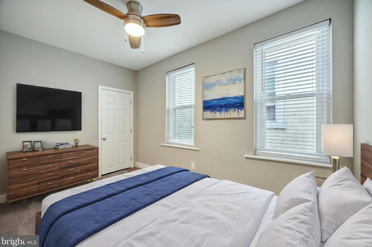 421 Shurs Ln, Philadelphia PA 19128-3502 exterior