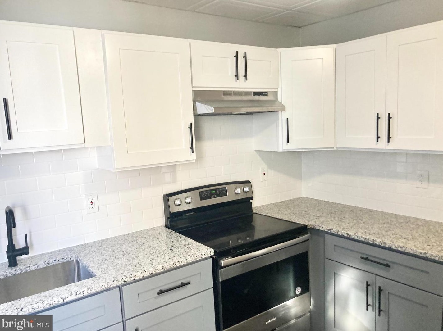 133 Sharpnack St, Philadelphia, PA 19119-4013