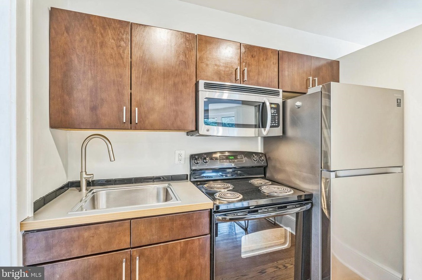 5150 Ridge Ave #3, Philadelphia, PA 19128