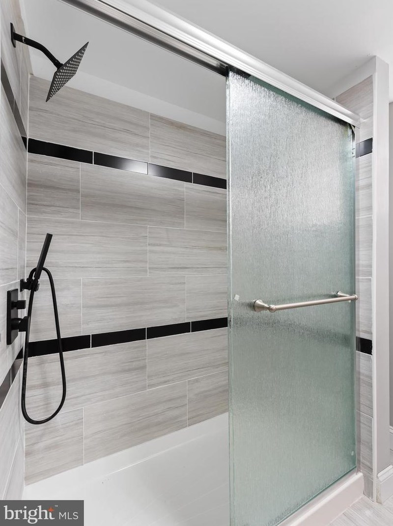 1926 Sparks St, Philadelphia PA 19120-1421 exterior