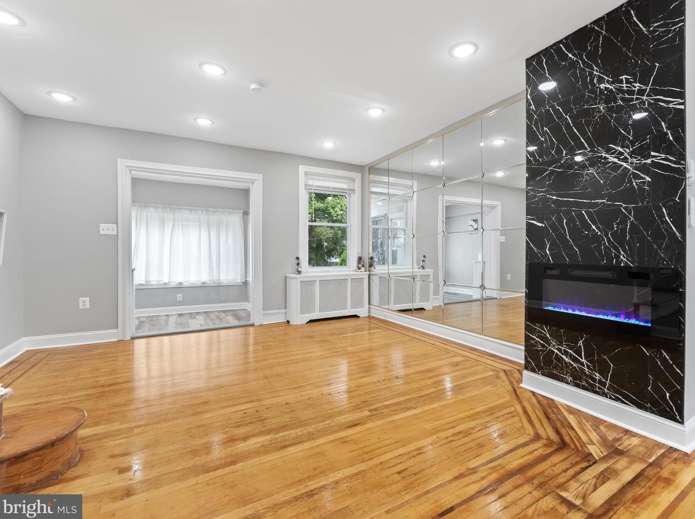 1926 Sparks St, Philadelphia PA 19120-1421 exterior