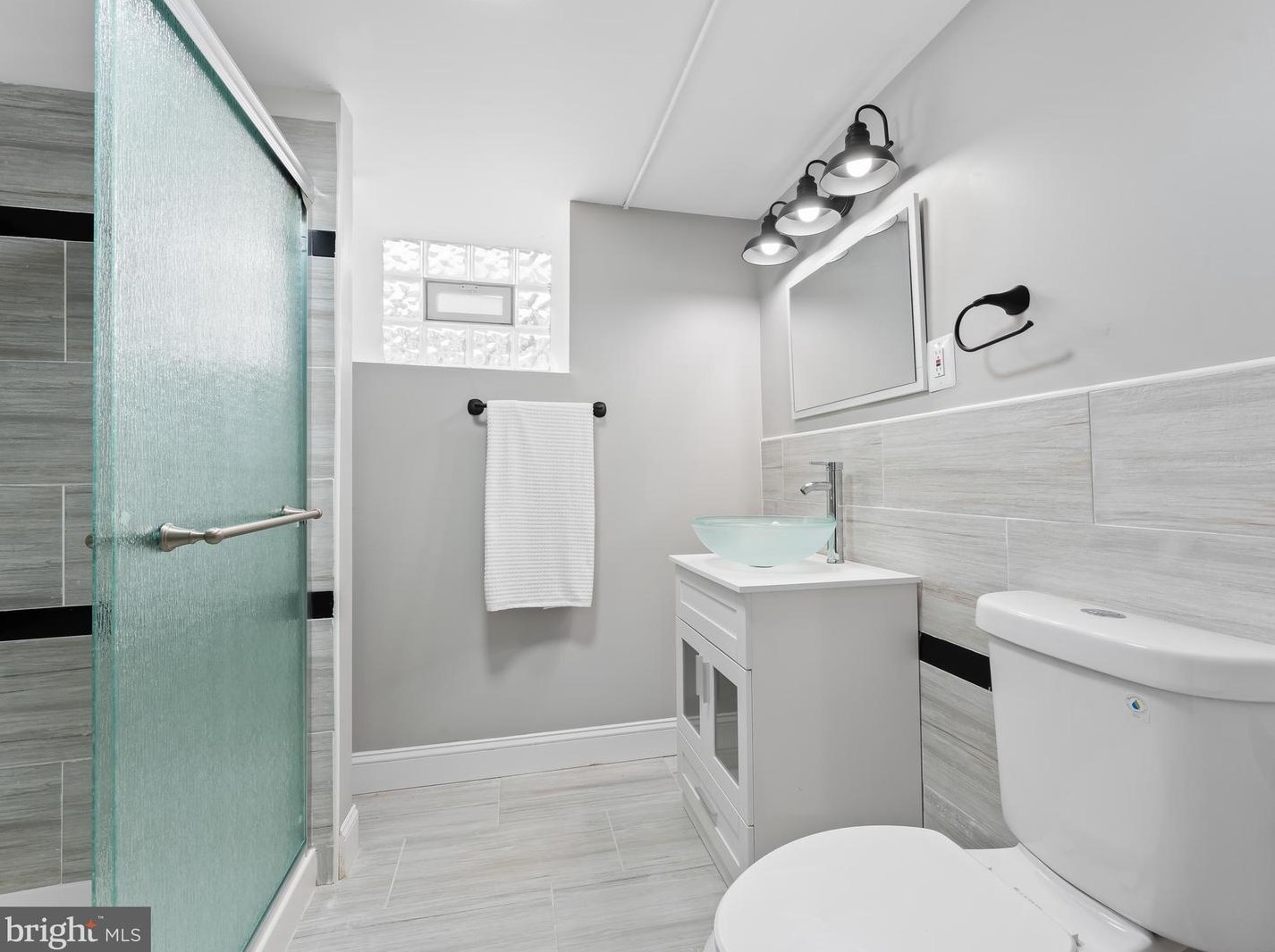 1926 Sparks St, Philadelphia PA 19120-1421 exterior