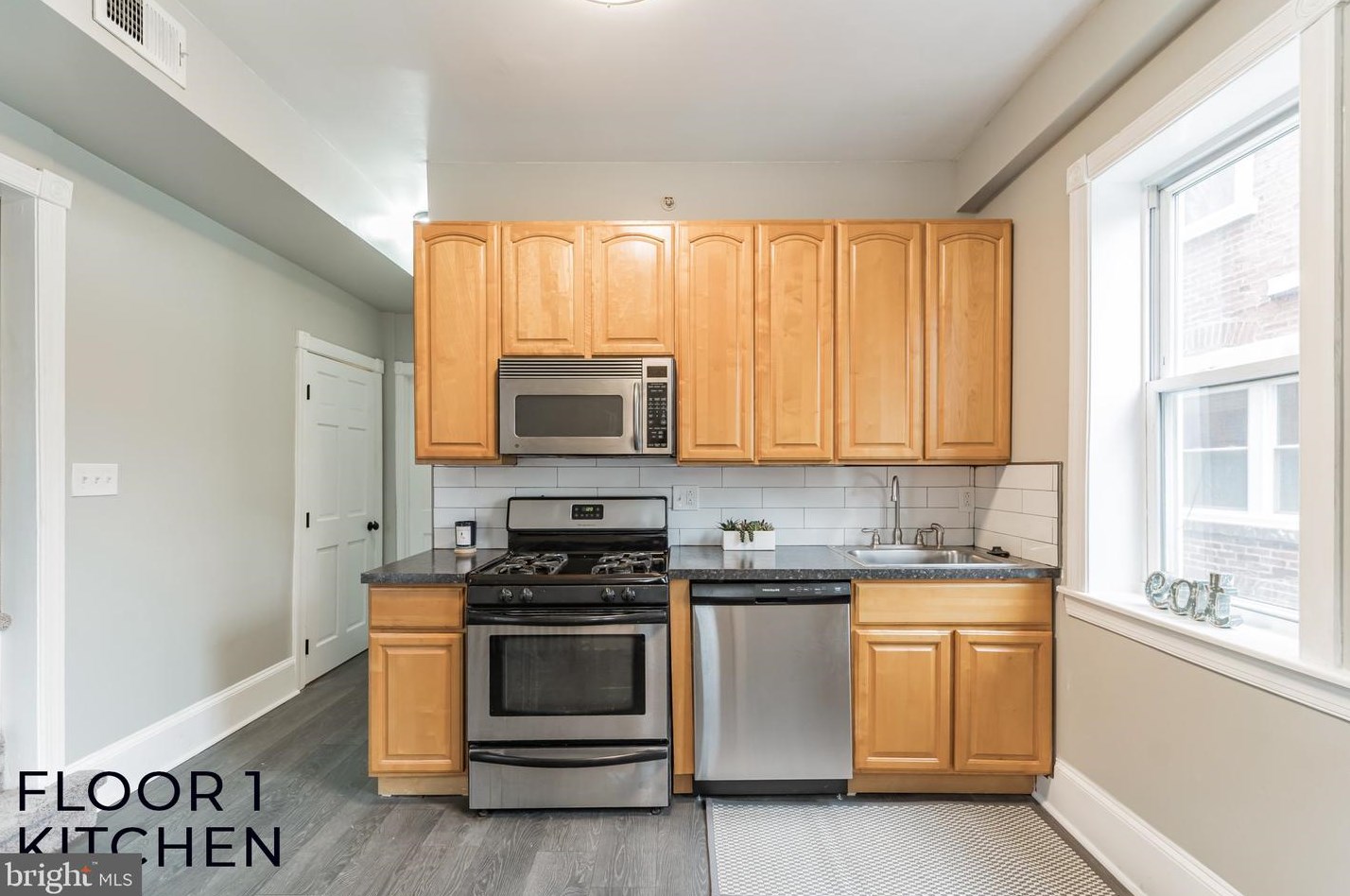 5030 Spruce St, Philadelphia, PA 19139-4115