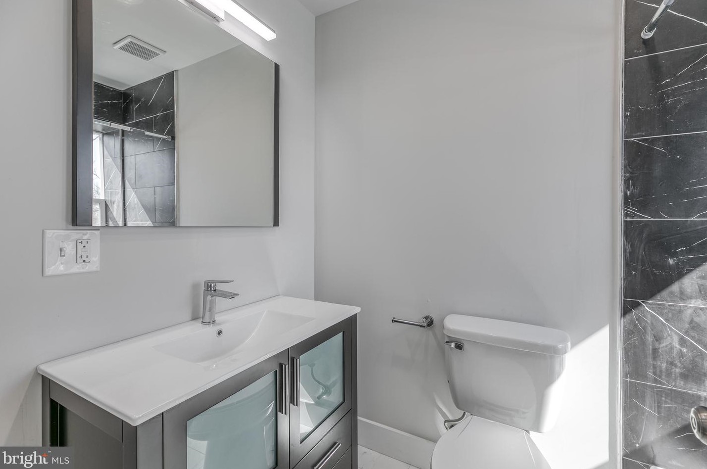 2515 7th St, Philadelphia PA 19148-4601 exterior