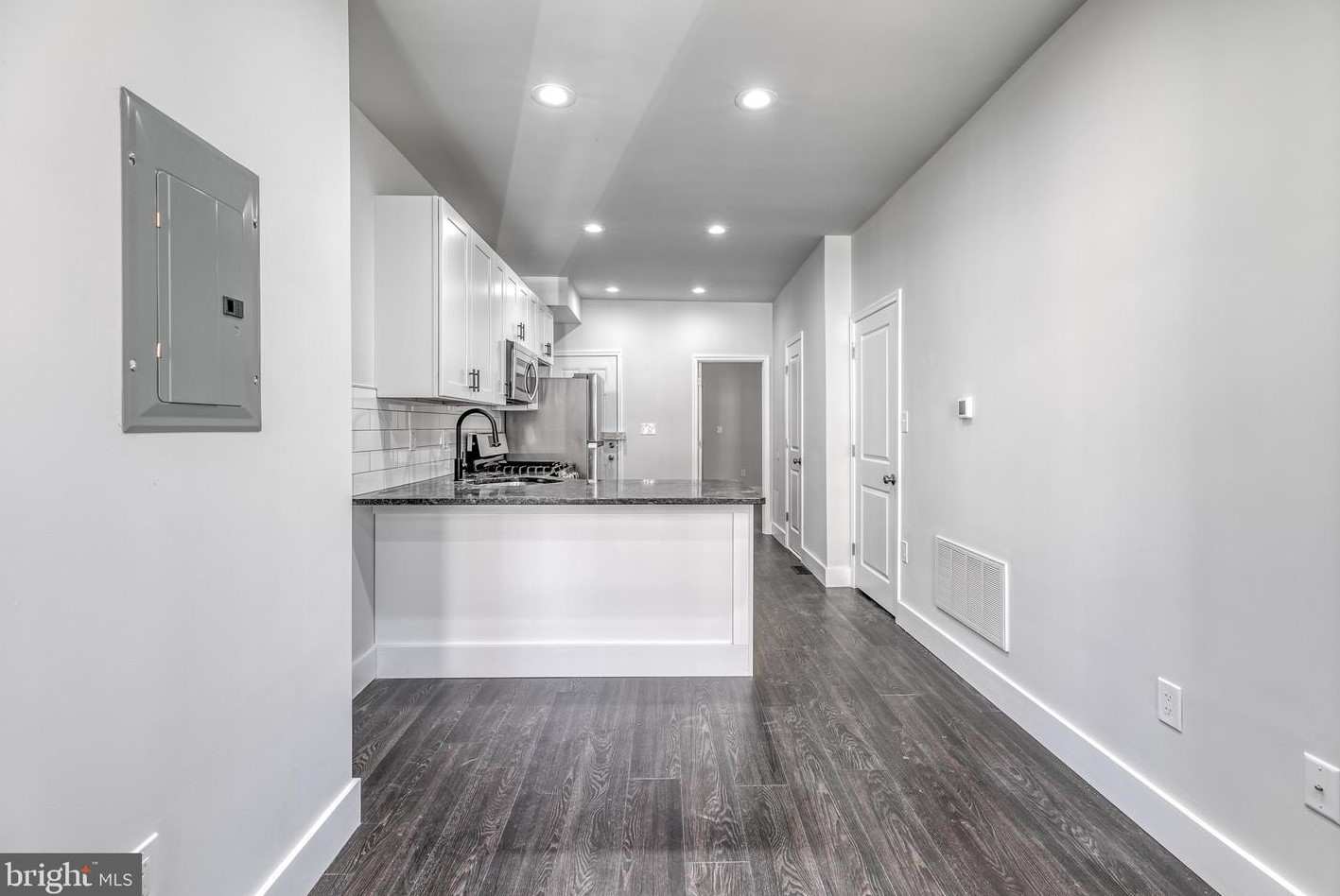 2515 7th St, Philadelphia PA 19148-4601 exterior