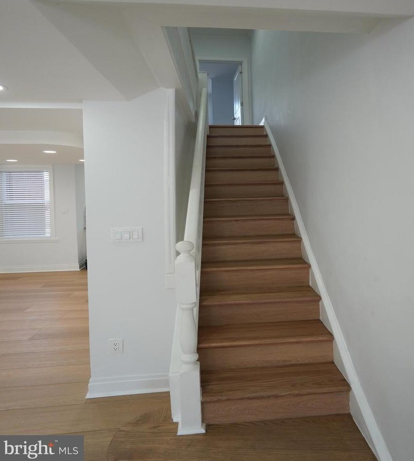 2129 Sanger St, Philadelphia PA 19124-1106 exterior