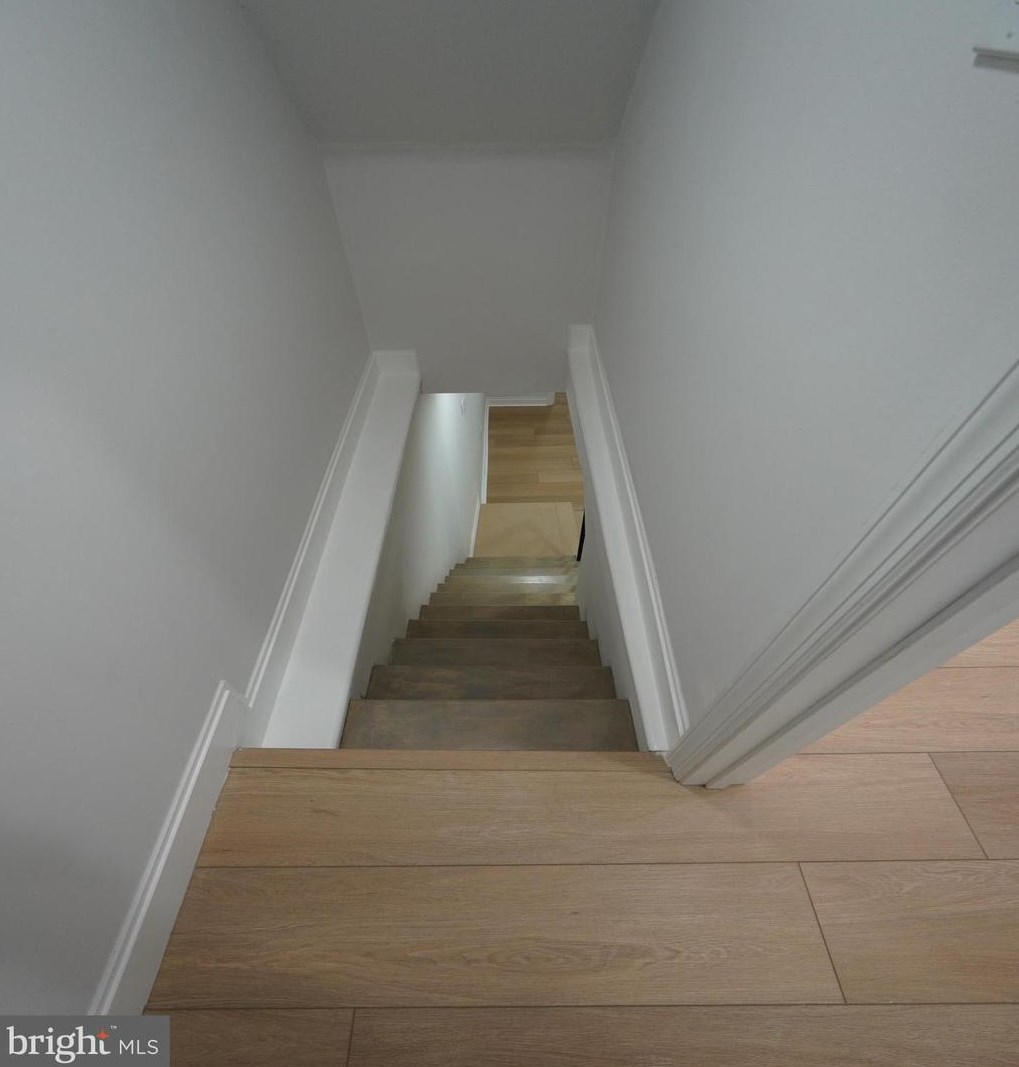 2129 Sanger St, Philadelphia PA 19124-1106 exterior