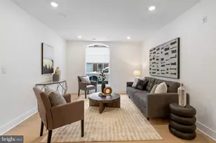 825 Bainbridge St, Philadelphia, PA 19147 - Photo 8