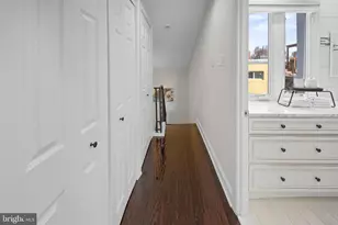 1019 Lombard St, Philadelphia, PA 19147 - Photo 32