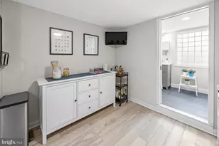 1019 Lombard St, Philadelphia, PA 19147 - Photo 16