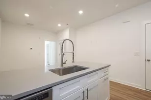 727 N 39th St, Philadelphia, PA 19104 - Photo 44