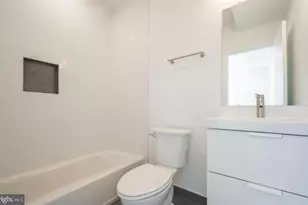 727 N 39th St, Philadelphia, PA 19104 - Photo 38